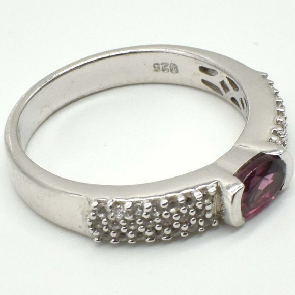 925 Sterling Silver Garnet and Cubic Zirconium Ring, Size 7 - Picture 4 of 5
